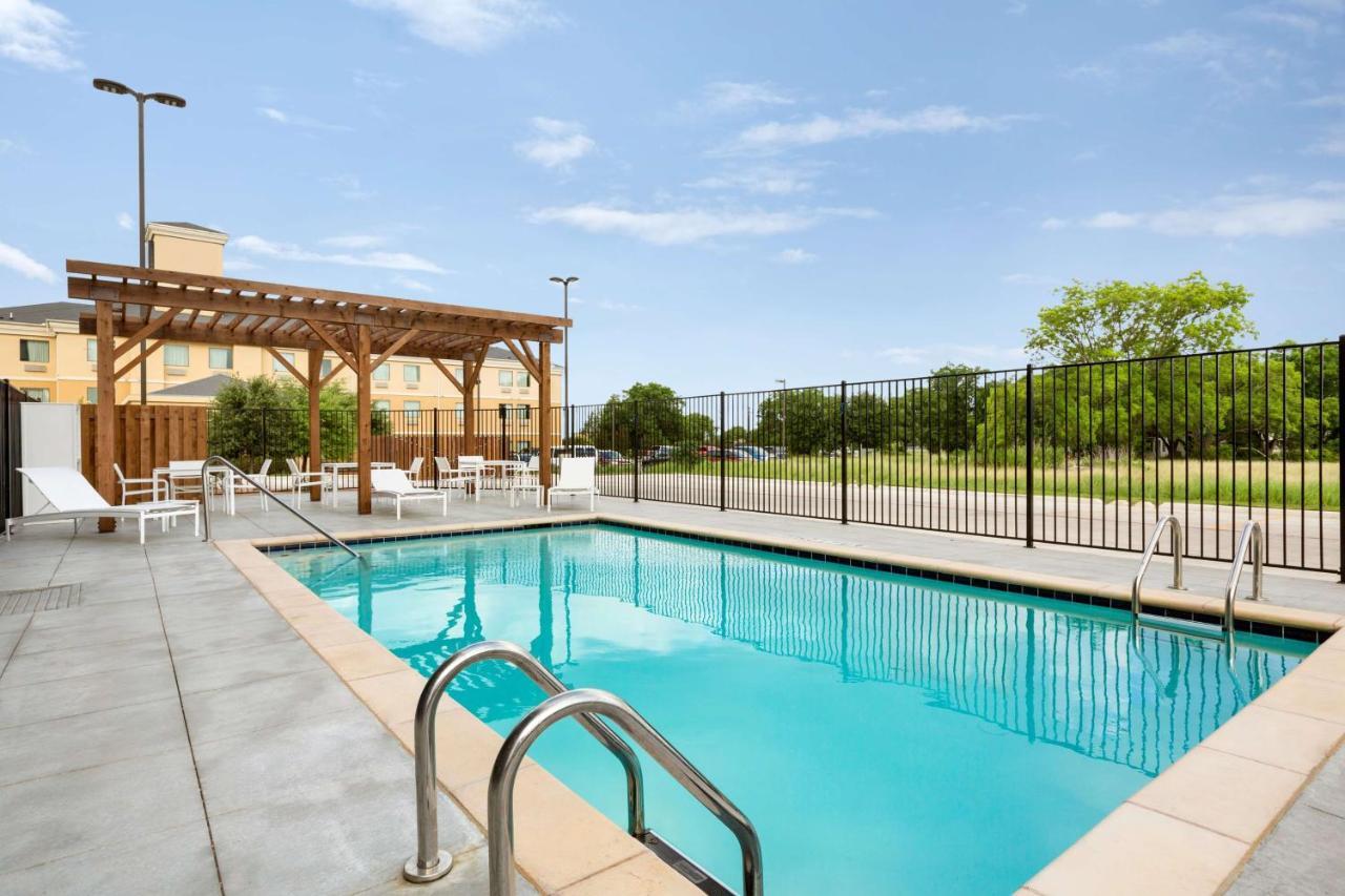 Country Inn & Suites By Radisson, New Braunfels, Tx Екстер'єр фото
